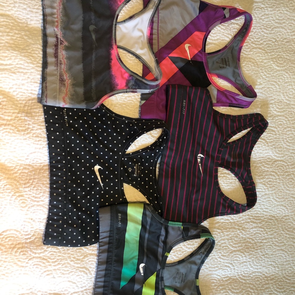 5 Nike sports bras